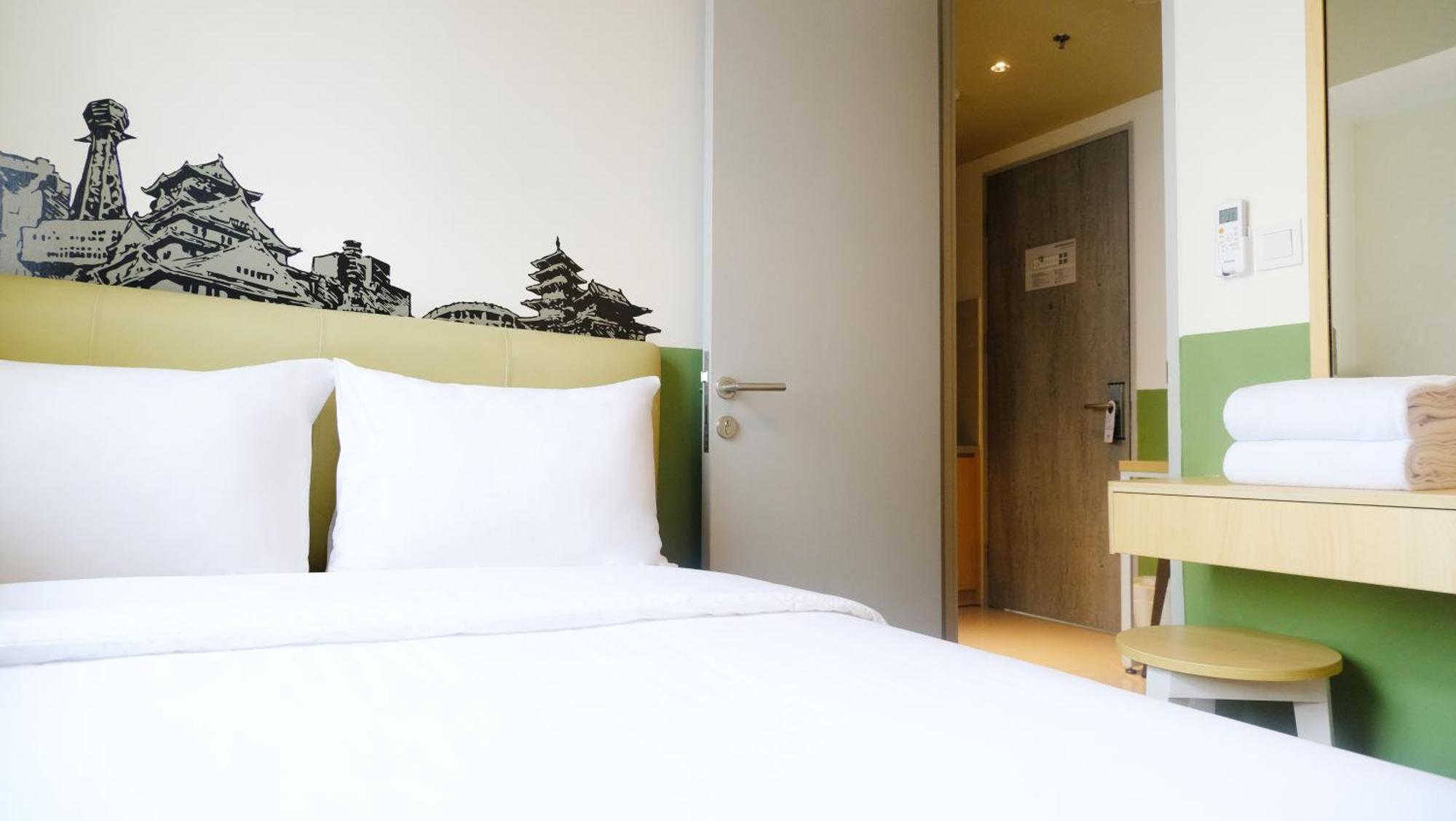 Hotel Osaka Pik2 Tangerang Exteriör bild