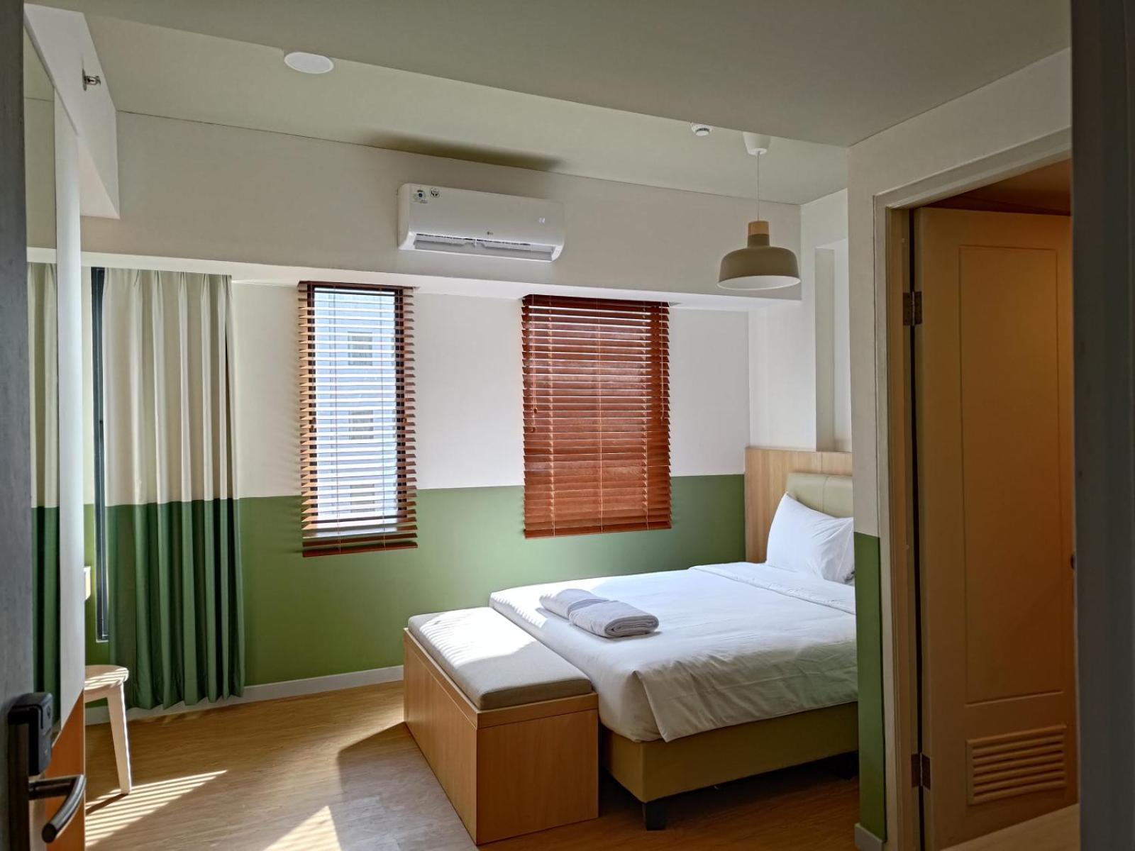 Hotel Osaka Pik2 Tangerang Exteriör bild
