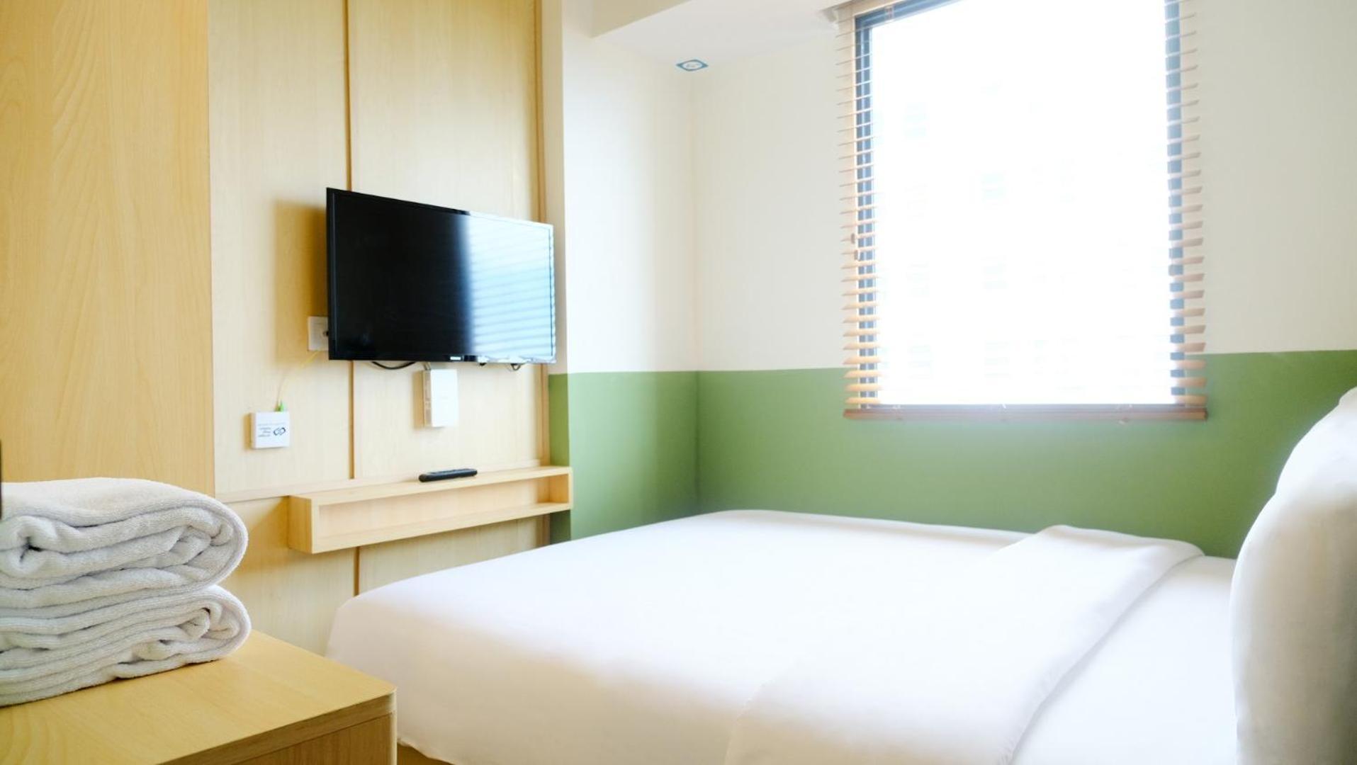 Hotel Osaka Pik2 Tangerang Exteriör bild